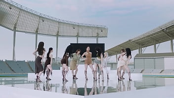Twice Menggoda Dengan Lagu ‘hare Hare’ Dalam Video Musik Yang Bikin Jantung Berdebar