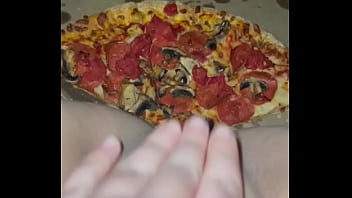 Pizza Dan Kenikmatan Sendiri – Gadis Arab Main Dengan Makanan Hingga Klimaks – Fetish Panas Di Los Angeles – Menginginkan Bbc – As 2025