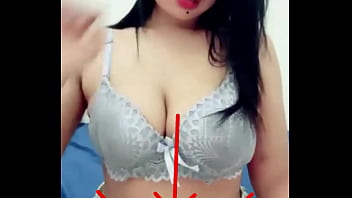 Tante Dengan Payudara Montok Yang Bikin Panas