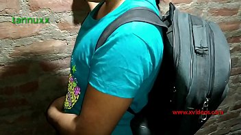Gadis India Digoda Perlahan Oleh Guru Muda Yang Menggairahkan