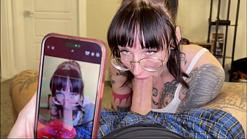 Kakak Dan Adik Tiriku Temukan Foto Mesra Orang Tua Dan Ikut Tiru