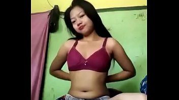 Siska Menggoda Sampai Crot Dengan Colmek Yang Panas