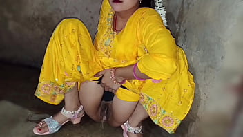 भाभी की गंदी बातें सुनकर चोदने का मन करे