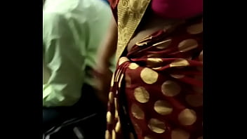 Mama Desi Yang Menggoda Jadi Mata-mata Seksi