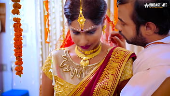 Pengantin Baru Seksi Asal India Digoyang Mantan Pacarnya Di Depan Suaminya (suara Hindi)