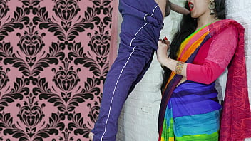 Goyang Hot Bhabhi India, Pussy Dan Assnya Dihardik Tukang Listrik Dengan Audio Hindi Yang Jelas | Your Priya