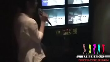 Aurora Ingin Merasakan Semuanya Sampai Puas