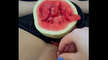 Melon Manis Memperbanyak Orgasme Perempuan-rekaman Panjang Arab Homemade 2025-amatir Saudi Terbaik-masturbasi Nakal Putri Arab-fetish Makanan Ekstrem-buah Di Memek Remaja Ketat-perempuan-los Angeles-usa