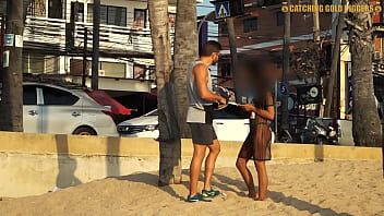 Pengalaman Pertama Anal Gila-gilaan Dengan Cewek Thailand Super Seksi