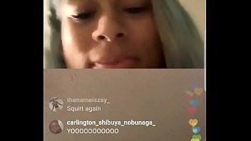 Pantat Montok Cewek Lightskin Goyang Dan Muncrat Di Live Ig