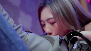 Gadis Seksi Lin Siyu Sedang Asyik Menghisap Dan Ditusuk Dengan Kasar.