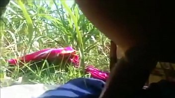 Gadis Desi Digencet Keras Di Tengah Hutan