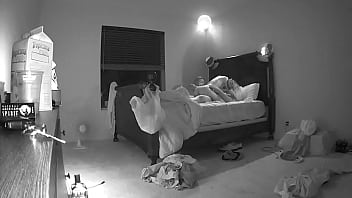 Hidup Dalam Detik-detik Sensual Malam Itu