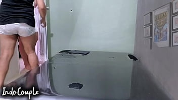 Desah Mesra Chika Toge, Gadis Berhijab Yang Tergoda Di Pijat Sensual
