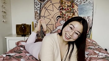 Gadis Tionghoa Imut Yang Antusias Bikin Video Masturbasi Buat Kami