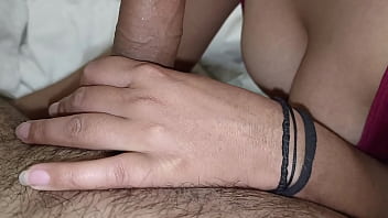 Mahasiswi India Yang Menggoda Memberikan Blowjob Panas