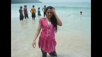 Desi Cewek Cantik Memperlihatkan Semuanya Di Video Mp4