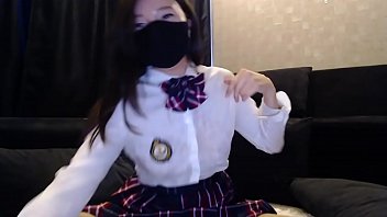 Gadis Camming Tercantik Dari Tiongkok Yang Bikin Klepek-klepek