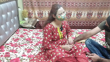 Pengantar Pizza Digoyang Kencang Dari Belakang Sama Bhabhi India Berpantat Besar