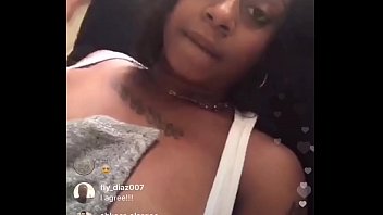 Tetesan Puting Tak Sengaja Di Instagram Live Bagian 3