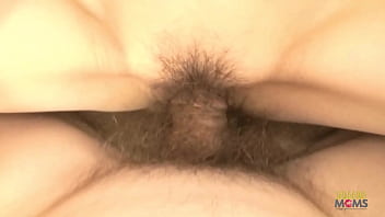 Gaya Doggy Untuk Wanita Asia Berambut Cokelat Yang Dewasa Dan Menyukai Creampie Yang Berantakan