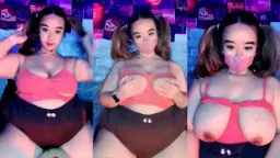 Toge Remas Payudara Ngangkang Omek Bulu Kemaluan