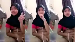 Ukhti Kecil Yang Manis Main Vcs Bareng Pacar Tersayang