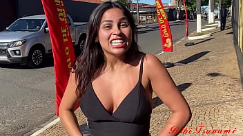 Bibi Tsunami Dan Teman-temannya Rebecca Santos Serta India Menggoyang Tubuh Dengan Sensual Sambil Menari Funk Di Jalanan Itatinga, Kawasan Penuh Gairah