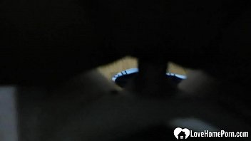 Gadis Asia Yang Menggoda Memberikan Blowjob Dari Sudut Pandang Pertama