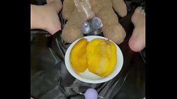 Gila Banget! Adik Tiri Arab Hot Masturbasi Pakai Makanan Di Los Angeles – Fetish Ekstrem 2025
