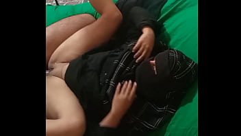 Paman India Muslim Menggoda Bibi Dengan Rayuan Mesra Dalam Bahasa Hindi