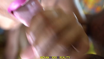 Indahnya Belajar Cinta Dari Ibu Tiri India Yang Menggoda