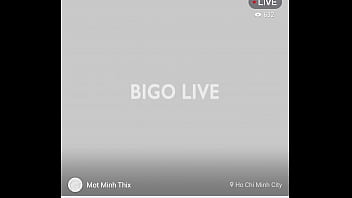 Bigo Live Cô Nàng ướt át Mơn Trớn Vùng Nhạy Cảm