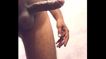 Pria Gigolo India Yang Menggoda