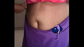 Istri India Yang Menggoda