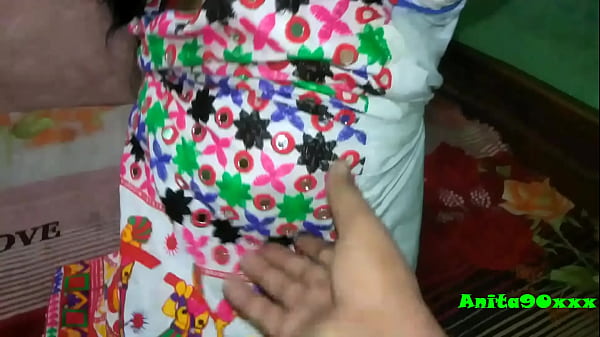 Gairah Panas Bhabhi India Dalam Gaun Rajasthan Dengan Suara Menggoda