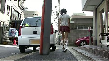 Tiga Orang Bercinta Dengan Gadis Jepang Bertubuh Ramping