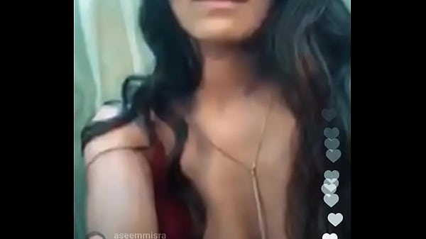 Poonam Pandey Live, Video Panas Yang Bikin Penasaran