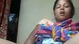Bhabhi Desa Odia Mainin Lubang Dubur Pakai Sayuran