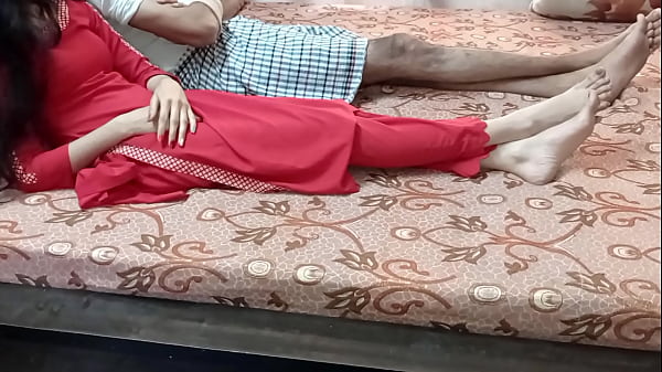 Sali Seksi Digoyang Jiju Dengan Kontol Besar Dalam Permainan Peran Desi Yang Menggairahkan