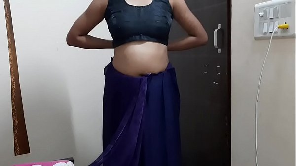 Istri India Yang Menggairahkan Di Perayaan Diwali 2019