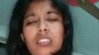 Cewek Desi Dengan Chut Ketat Nunggang Kontol Keras Pacarnya