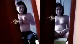 Mengintip Kakak Seksi Yang Sengaja Memperlihatkan Semuanya