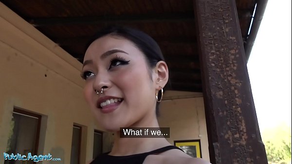 Rae Lil Black, Si Gadis Jepang Seksi, Tebas-tebusan Demi Uang Kontan
