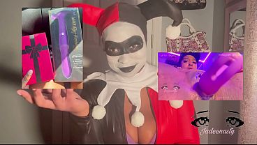 Menyemprot Pakai Senjata!??, Cosplay Harley Quinn Yang Menggoda (review Mainan)