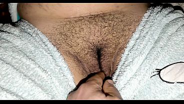 نيك سعودي جامد – كفيل ينيك زوجته السواقة في كس مشعر