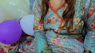 Desi Bari Behan Ki Garam Phudi Ka Mazedaar Phuda – Moaning Se Bhar Uthi