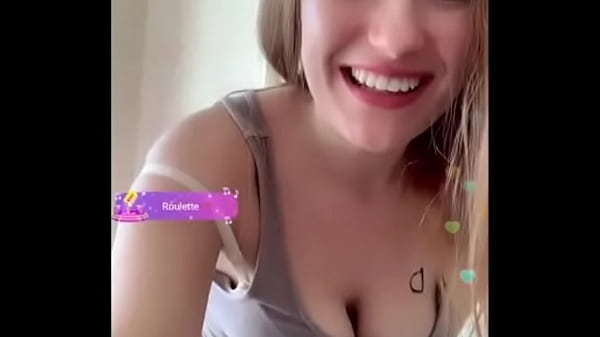 Rusa Cantik Bergoyang Menggoda