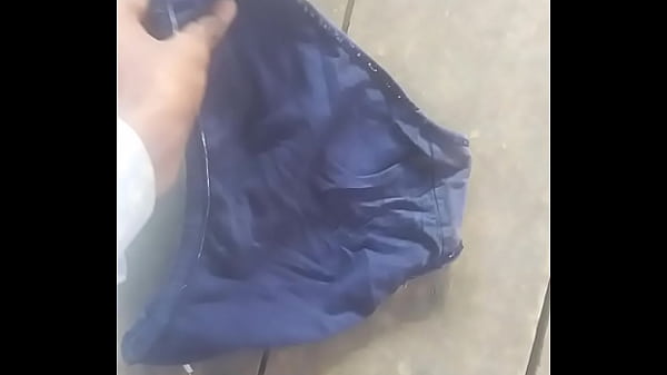 Tante Montok Desi Menggoda, Kisah Asmara Yang Membara