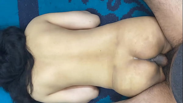 Istri Seksi India Digoyang Ganas Dengan Kontol Besar